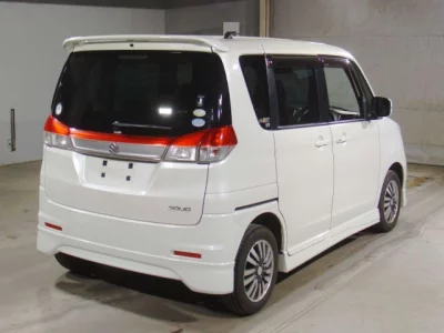 Suzuki Solio