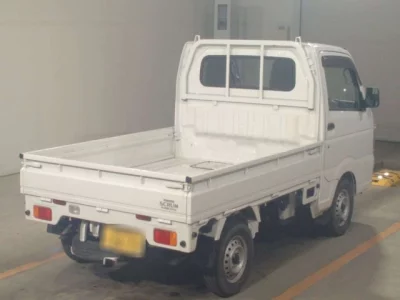 Mazda Scrum Truck
