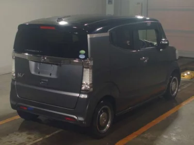 Honda N-Box Slash