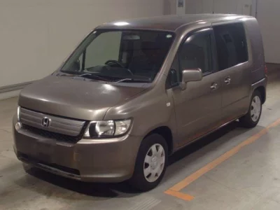 Honda Mobilio Spike