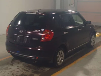 Mazda Verisa