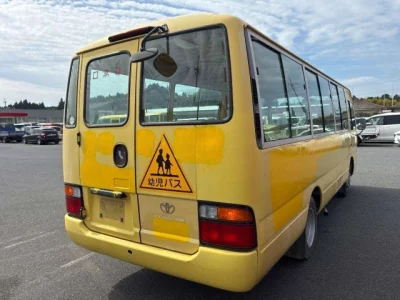 Toyota COASTER