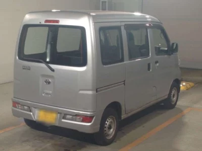 Toyota Pixis Van