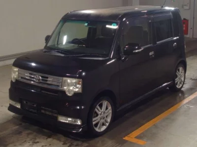 Toyota Pixis Space