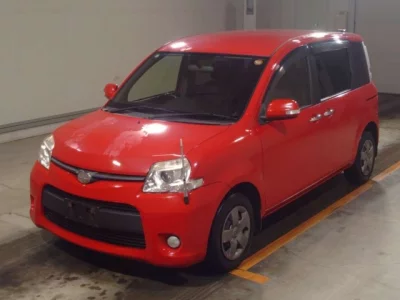 Toyota Sienta