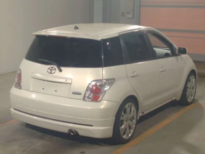 Toyota Ist