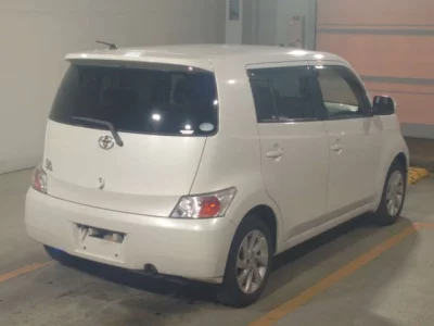 Toyota bB