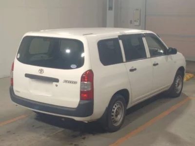 Toyota SUCCEED