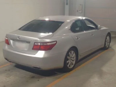 Lexus LS460L