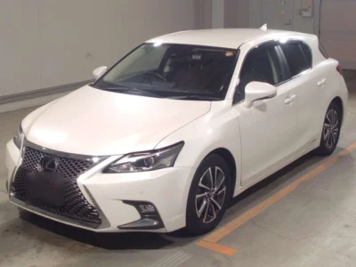 Lexus CT200h
