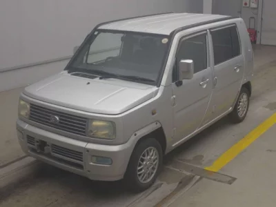 Daihatsu Naked