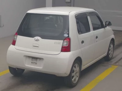 Daihatsu Esse