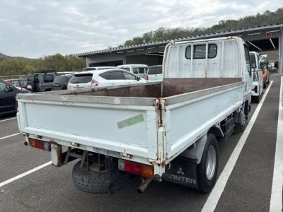 Mitsubishi Fuso Canter