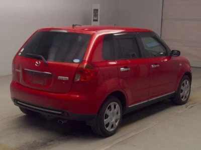 Mazda Verisa