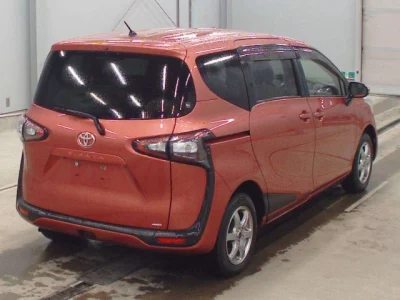 Toyota Sienta