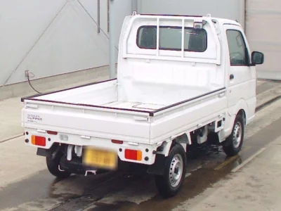 Nissan NT100 Clipper