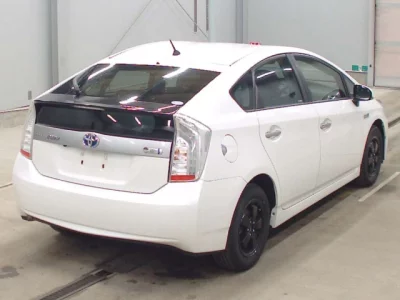 Toyota PRIUS PHV