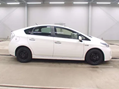 Toyota PRIUS PHV