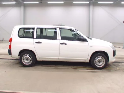 Toyota Succeed