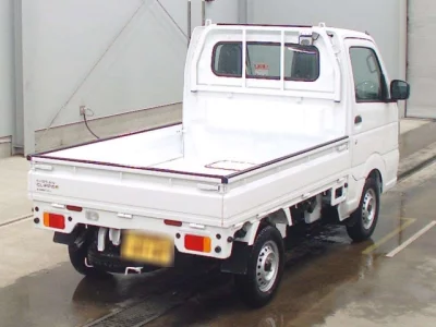 Nissan NT100 Clipper