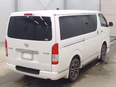 Toyota HiAce Van