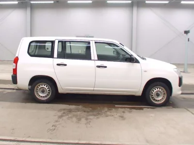 Toyota Succeed