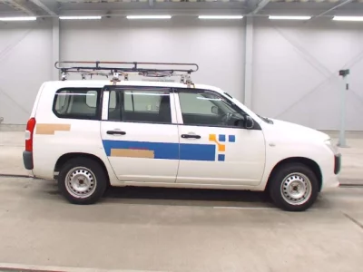 Toyota SUCCEED