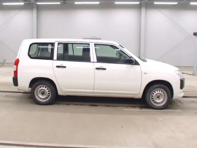 Toyota Succeed