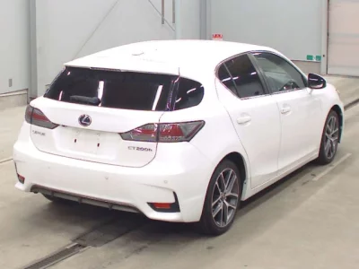 Lexus CT200h