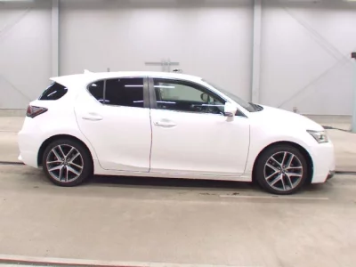 Lexus CT200h