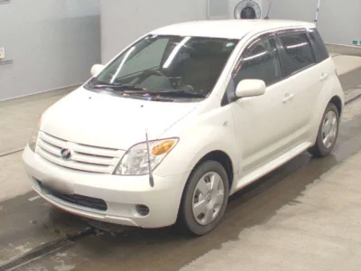Toyota IST