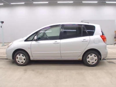 Toyota COROLLA SPACIO