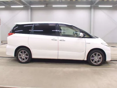 Toyota ESTIMA HYBRID