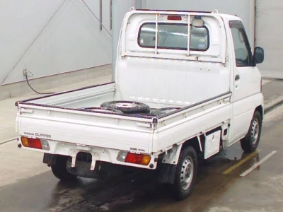 Nissan CLIPPER TRUCK