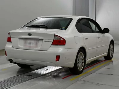 Subaru LEGACY B4