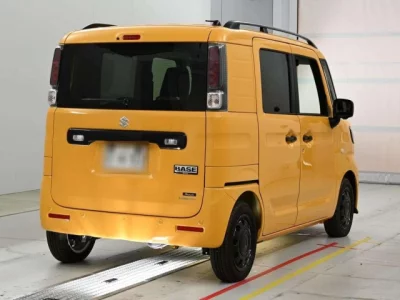 Suzuki SPACIA BASE