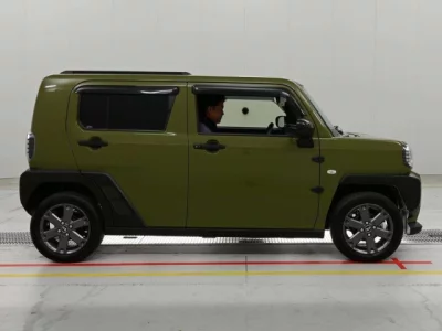 Daihatsu TAFT