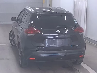 Nissan KICKS