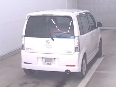 Nissan Otti