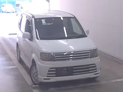 Nissan Otti