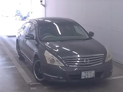 Nissan TEANA