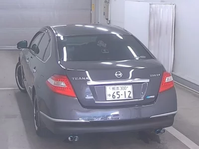Nissan TEANA