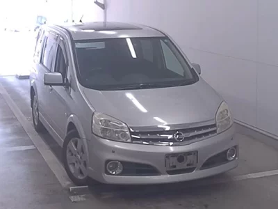 Nissan LAFESTA