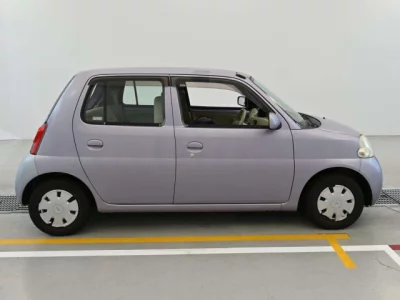 Daihatsu Esse