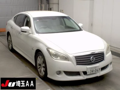 Nissan FUGA