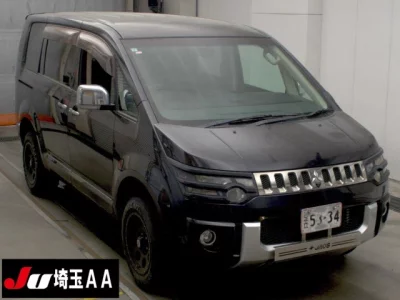 Mitsubishi Delica D:5