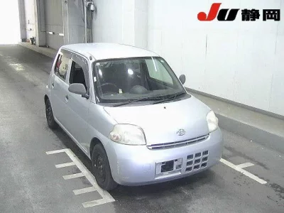 Daihatsu Esse