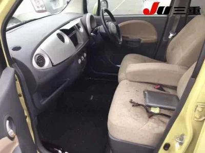 Daihatsu MOVE LATTE