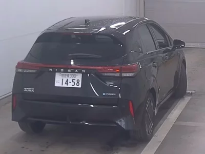 Nissan Aura