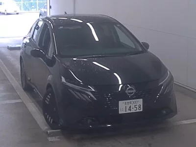 Nissan Aura